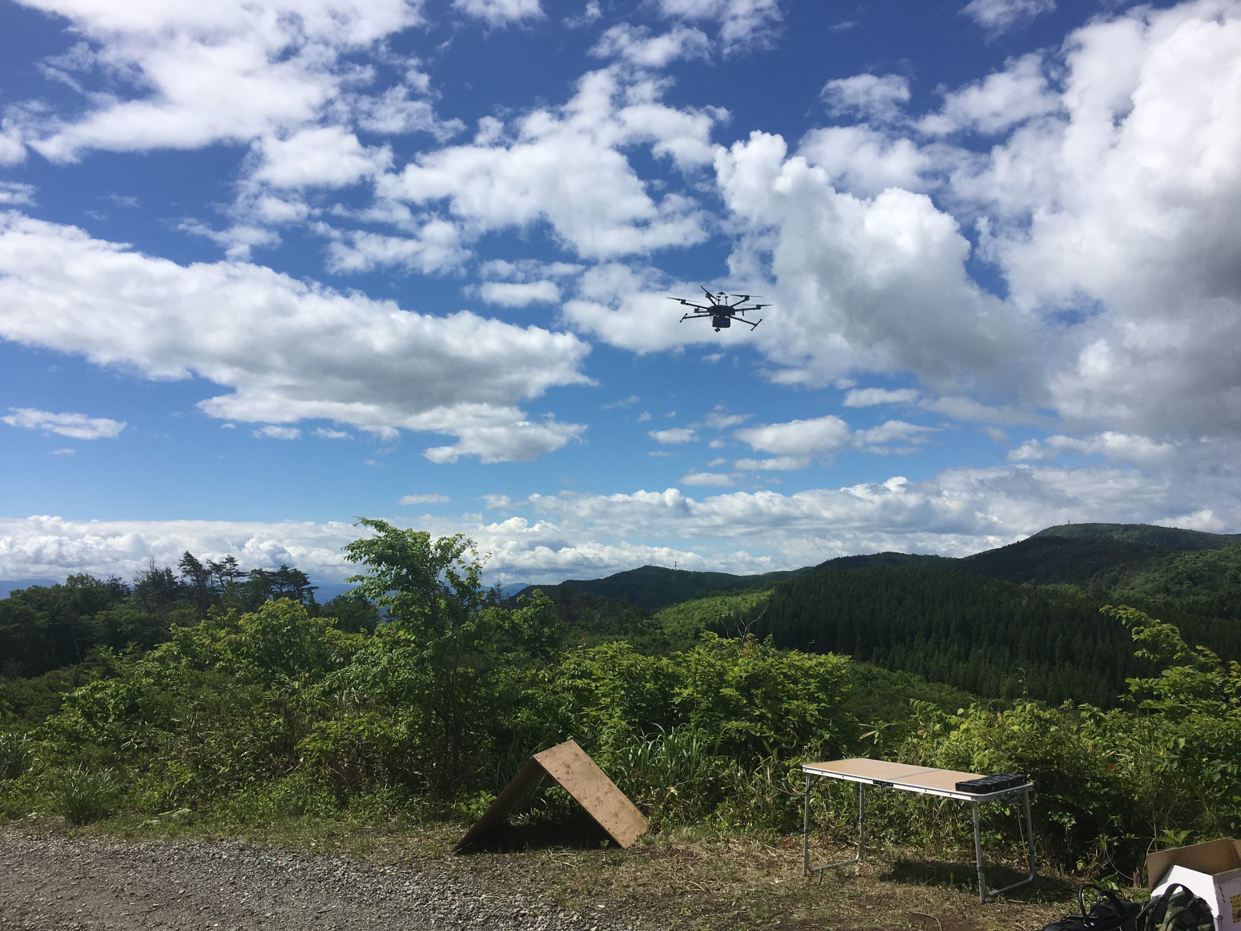 風力発電所の建設予定地をドローンレーザ測量を行いました